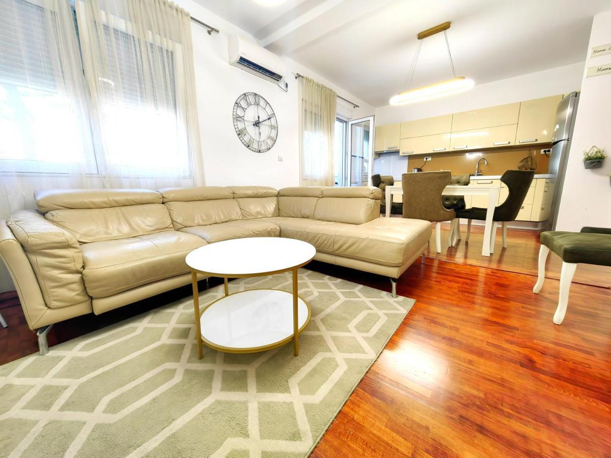 Luxury Apartment 波德戈里察 外观 照片